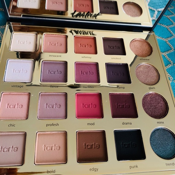 Tarteist Pro Amazonian Clay Palette 🖤 - Picture 8 of 8